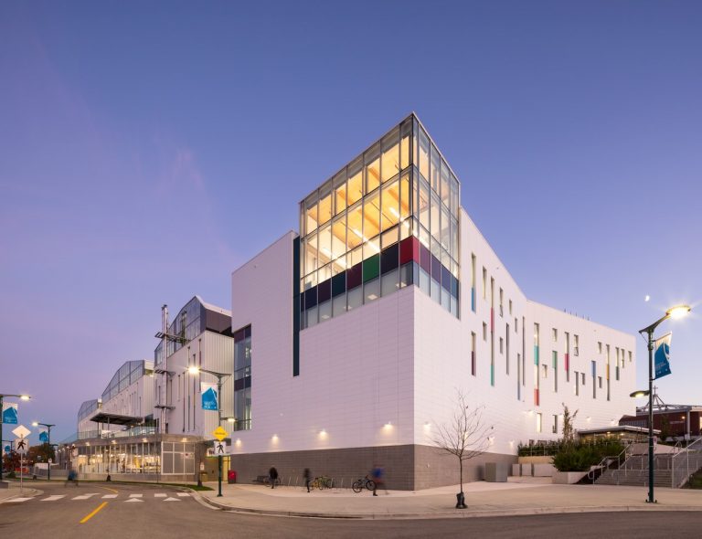 加拿大大專院校 Emily Carr University 台灣WOORI 加拿大留遊學_1