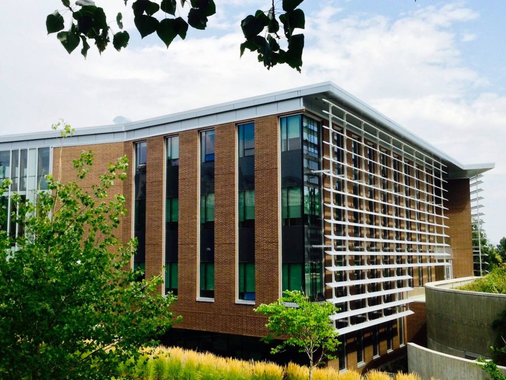 Thompson Rivers University (TRU) 湯普森河大學 - 1｜WOORI 加拿大最大留遊學代辦