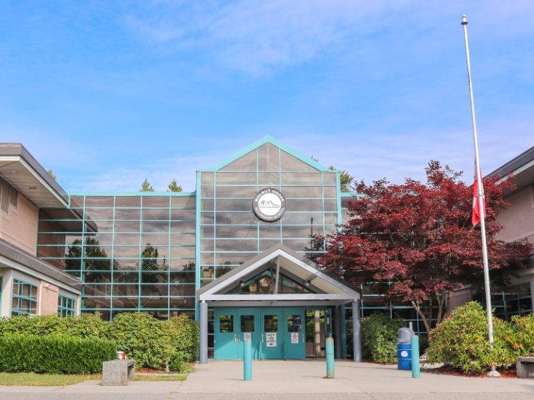 Walnut Grove Secondary｜Langley School District Board｜Woori 加拿大最大遊留學代辦Woori