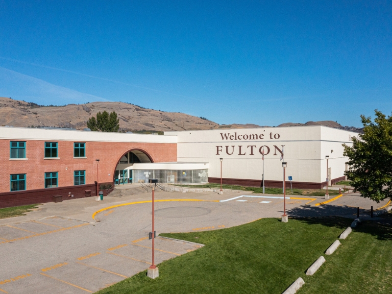 Clarence Fulton Secondary｜Vernon 弗農教育局｜Woori 加拿大遊留學代辦
