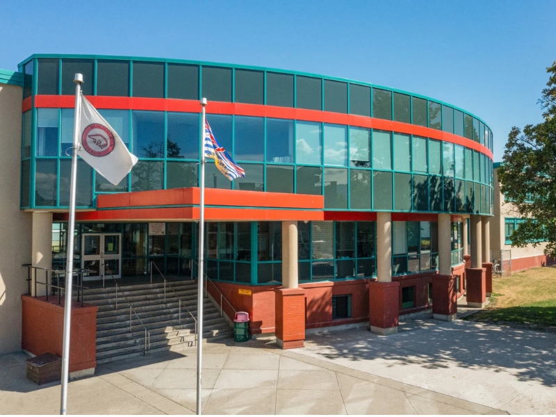 W.L. Seaton Secondary｜Vernon 弗農教育局｜Woori 加拿大遊留學代辦